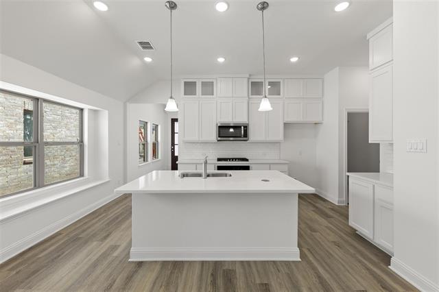 4131 Hudson  Kitchen 2
