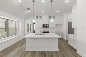 4131 Hudson  Kitchen 2
