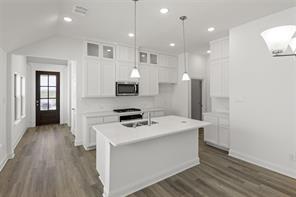 4131 Hudson  Kitchen 3
