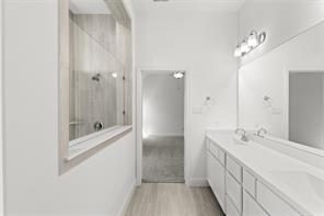 4131 Hudson  Closet

