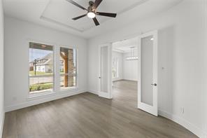 1670 Yale  Living