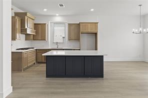 1670 Yale  Kitchen 2