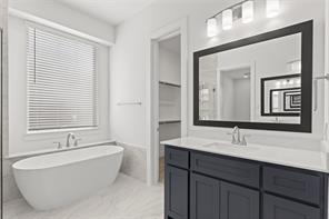 1670 Yale  Bath 4